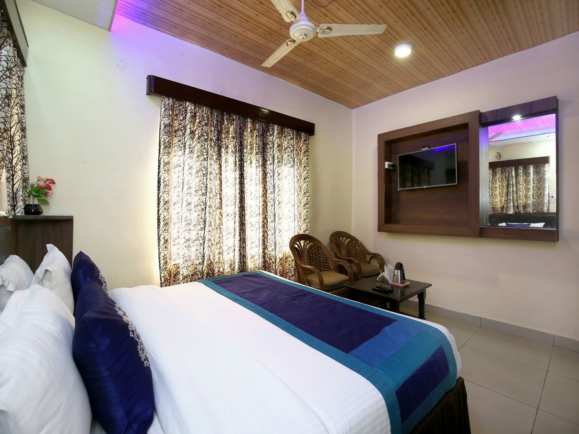 Oyo 9942 Hotel Ravine Dharamshala Eksteriør bilde